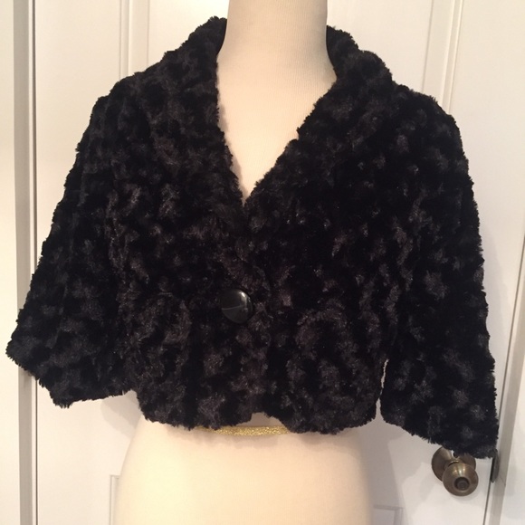 SILVERGATE JACKET LITTLE BLACK FAUX FUR CROPPED COAT TEDDY Size S - Picture 1 of 8